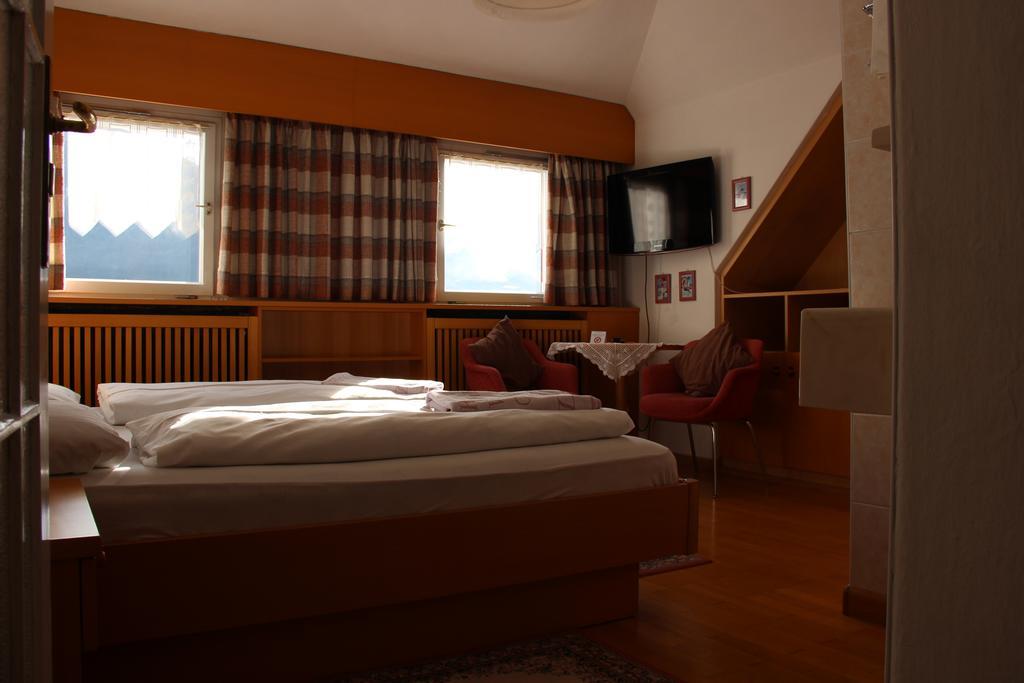 Hotel Villa Emilia Ortisei Exterior foto